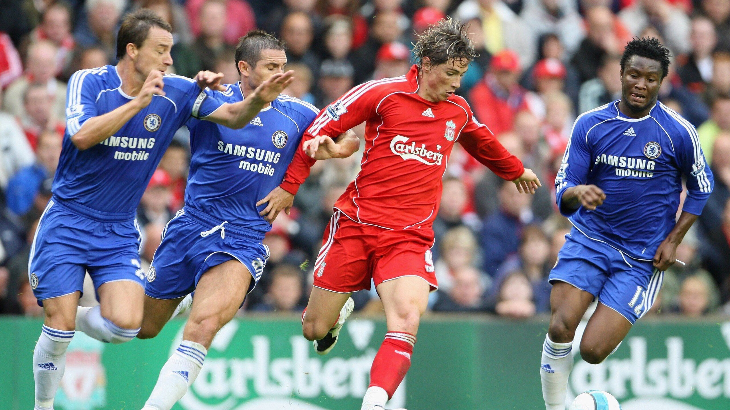 中超裁判水平亟需提升，确保比赛公平公正，中超裁判争议